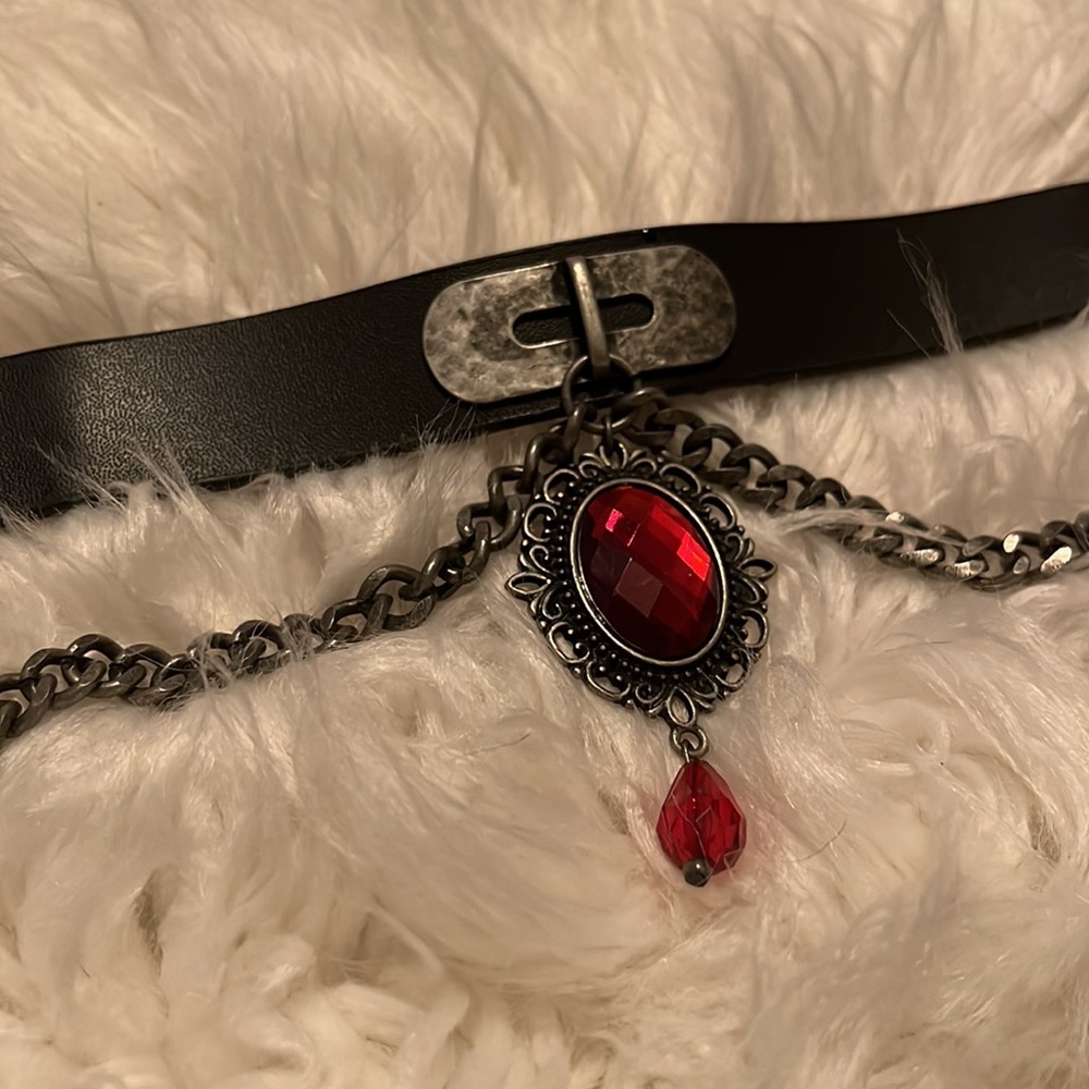 Hot Topic Victorian Black Red Ruby Gemstone Choker Necklace Gray Chains